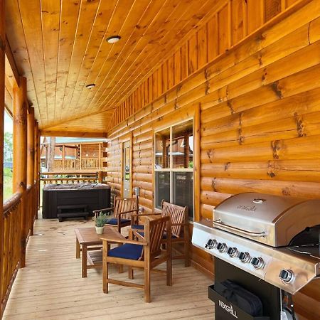 Splendid 2Cabins Sleeps 28 Pool Hot Tub More Pigeon Forge Ngoại thất bức ảnh