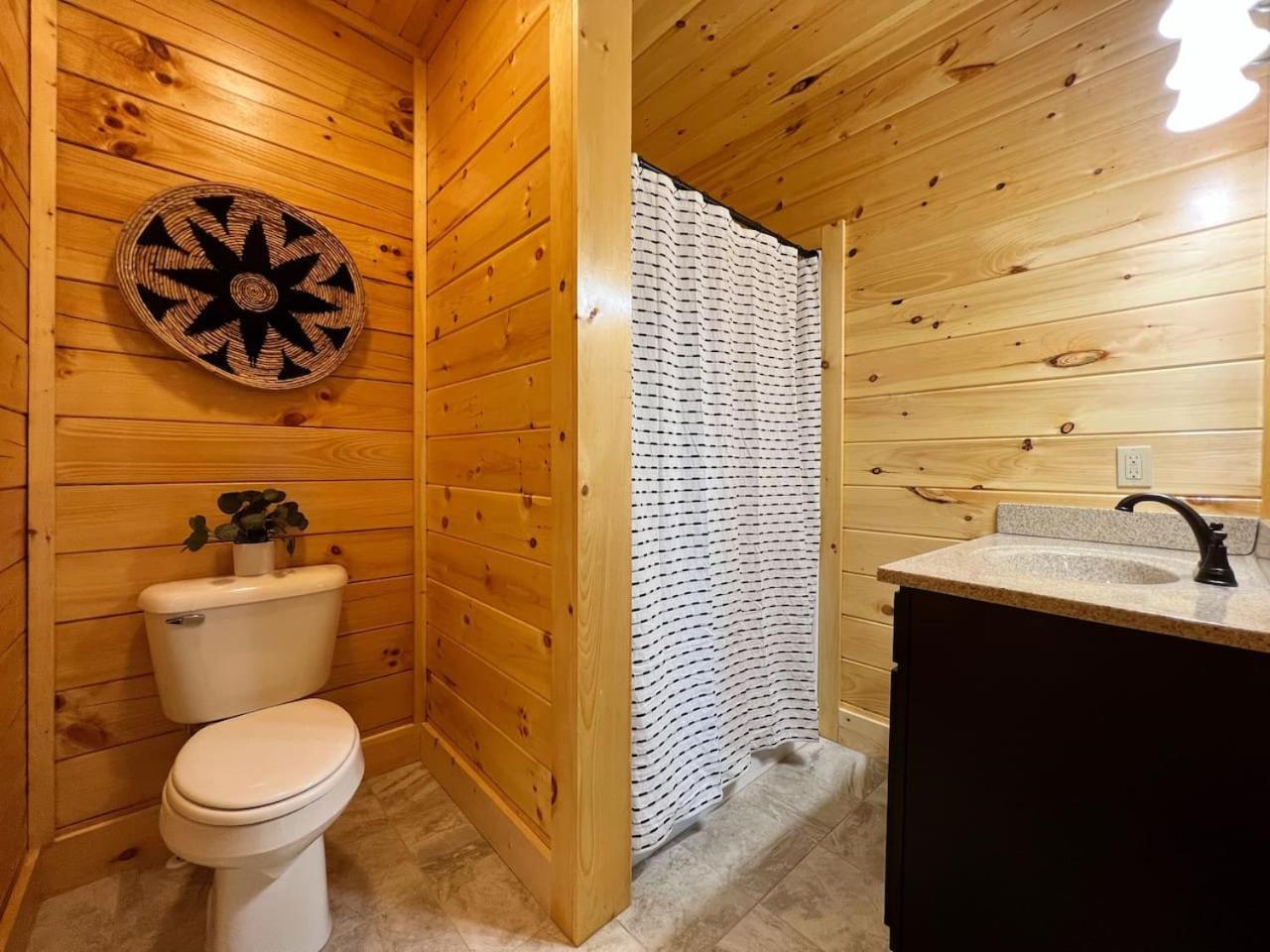 Splendid 2Cabins Sleeps 28 Pool Hot Tub More Pigeon Forge Ngoại thất bức ảnh