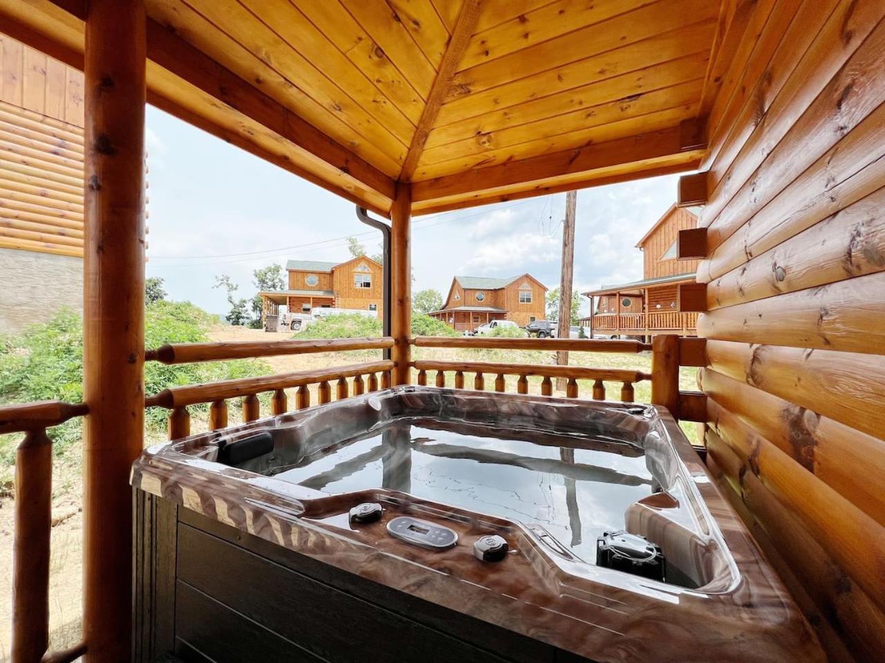 Splendid 2Cabins Sleeps 28 Pool Hot Tub More Pigeon Forge Ngoại thất bức ảnh